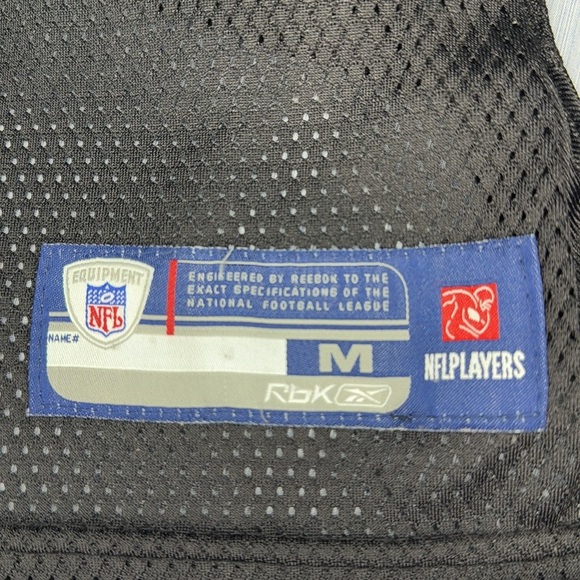 Reebok NFL Black and Red Football Jersey Atlanta Falcons Vick Kids Medium 10-12 - Picture 8 of 10